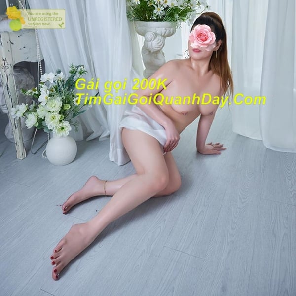Gái gọi huyện Tân Uyên sexy chân dài ngực to da trắng